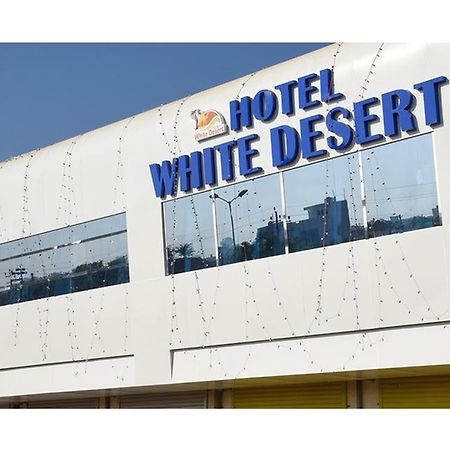 Hotel White Desert Bhudzs Kültér fotó